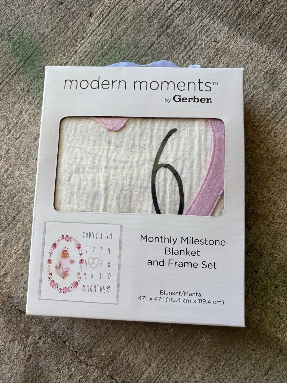 Gerber Modern Moments Cream & Pink Monthly Milestone Blanket with Frame